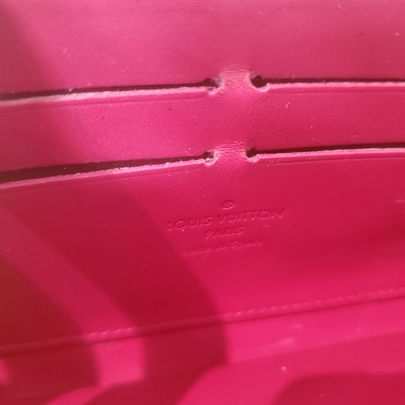 🌳LOUIS VUITTON VERNIS MONOGRAM WALLET 🌸-GUC- - Picture 7 of 16